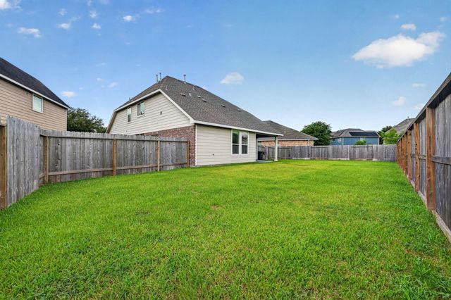 10202 Larkmist Lane, Tomball, TX 77375