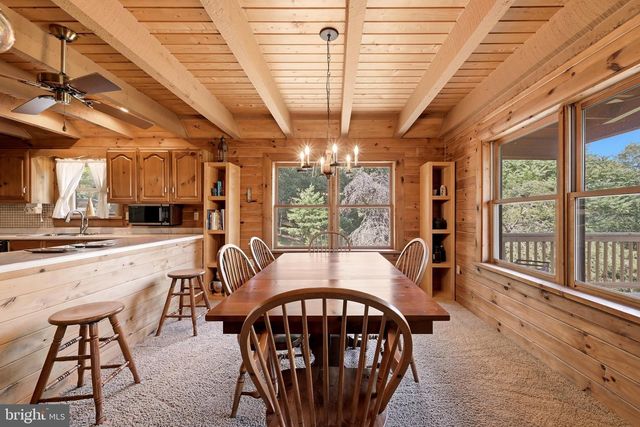 382 SUNDOWN TRL, Great Cacapon, WV 25422