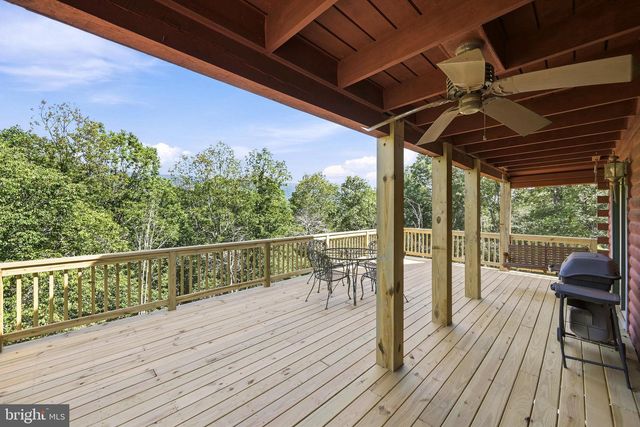 382 SUNDOWN TRL, Great Cacapon, WV 25422