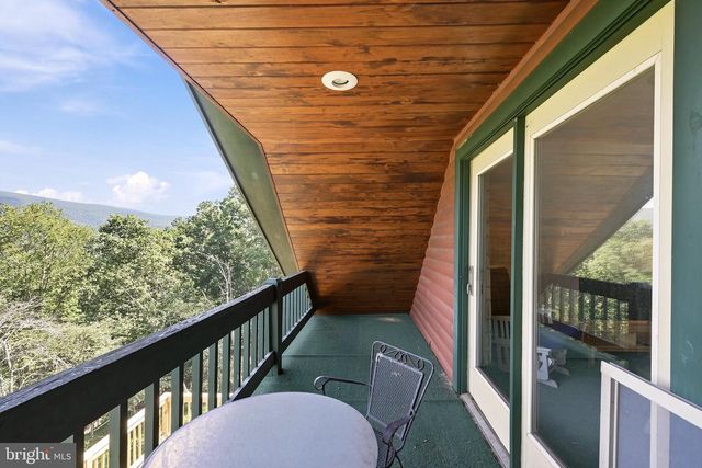382 SUNDOWN TRL, Great Cacapon, WV 25422