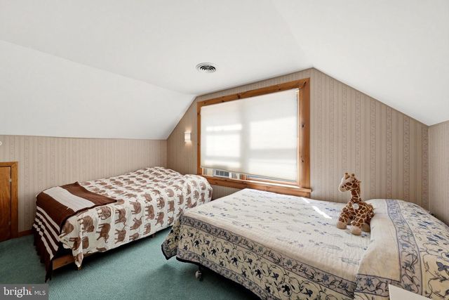 382 SUNDOWN TRL, Great Cacapon, WV 25422