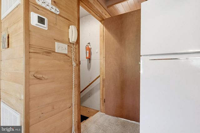382 SUNDOWN TRL, Great Cacapon, WV 25422