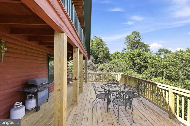 382 SUNDOWN TRL, Great Cacapon, WV 25422