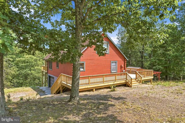 382 SUNDOWN TRL, Great Cacapon, WV 25422