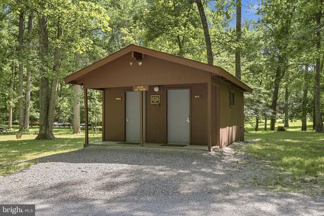 382 SUNDOWN TRL, Great Cacapon, WV 25422