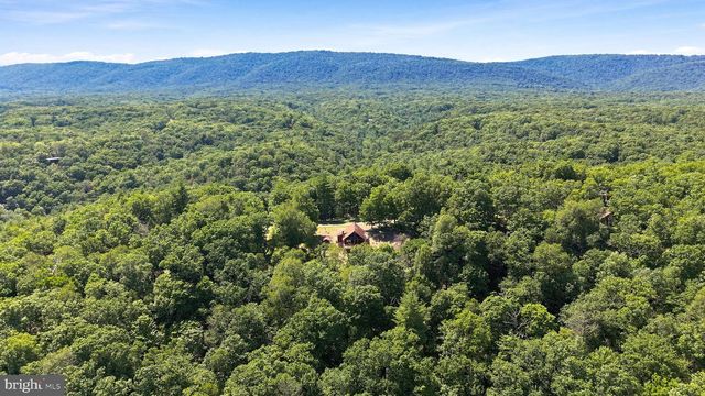 382 SUNDOWN TRL, Great Cacapon, WV 25422