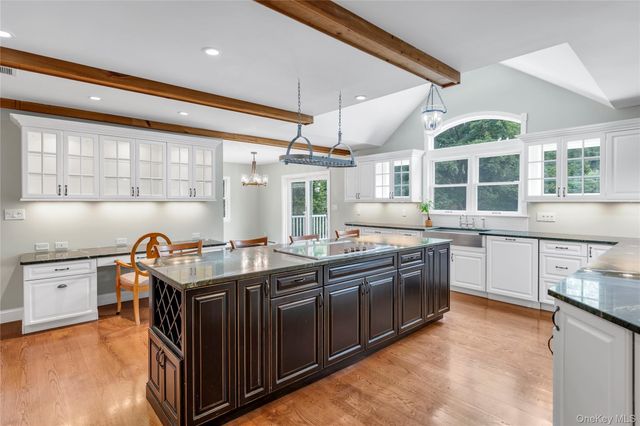 16 Makanna Drive, Huntington, NY 11743