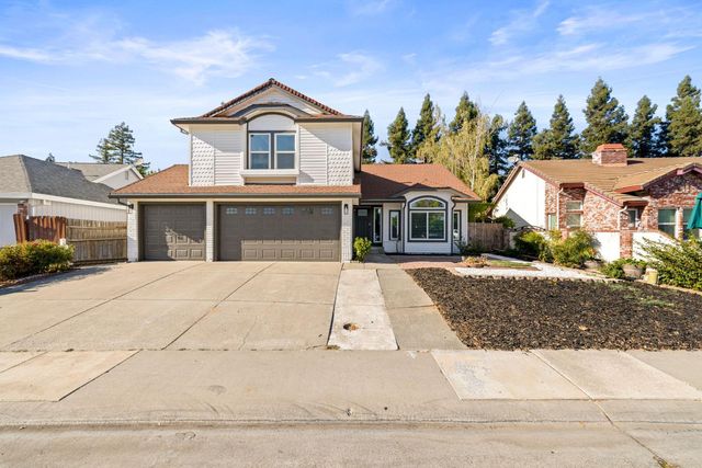 8917 Old Creek Dr, Elk Grove, CA 95758