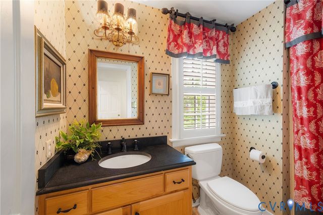 6 E Lower Tuckahoe Rd, Richmond, VA 23238
