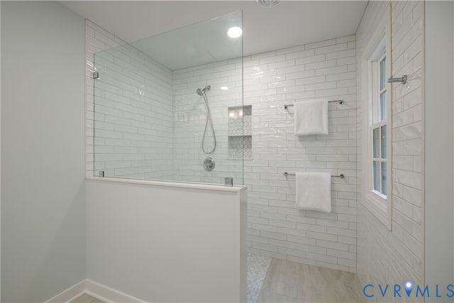 6 E Lower Tuckahoe Rd, Richmond, VA 23238