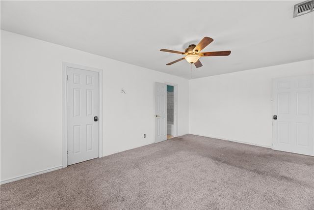 169 N Whitney St, Aransas Pass, TX 78336