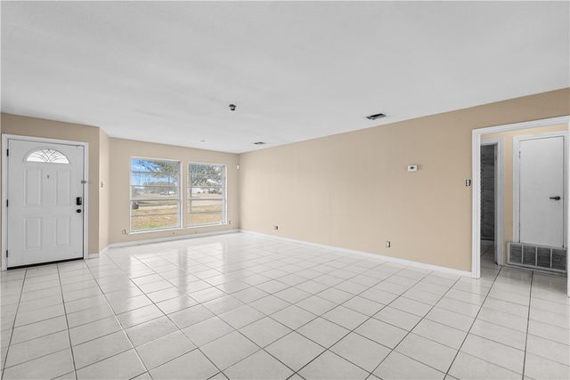 169 N Whitney St, Aransas Pass, TX 78336