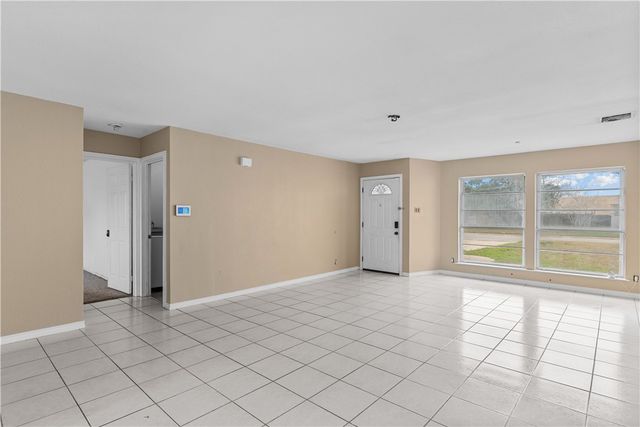 169 N Whitney St, Aransas Pass, TX 78336