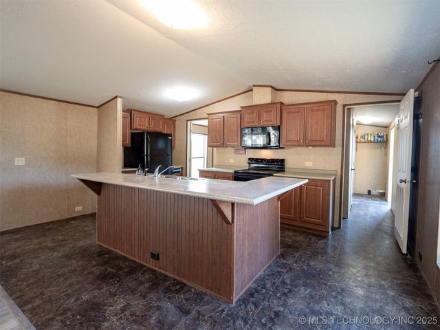 11137 Snell, Kingston, OK 73439