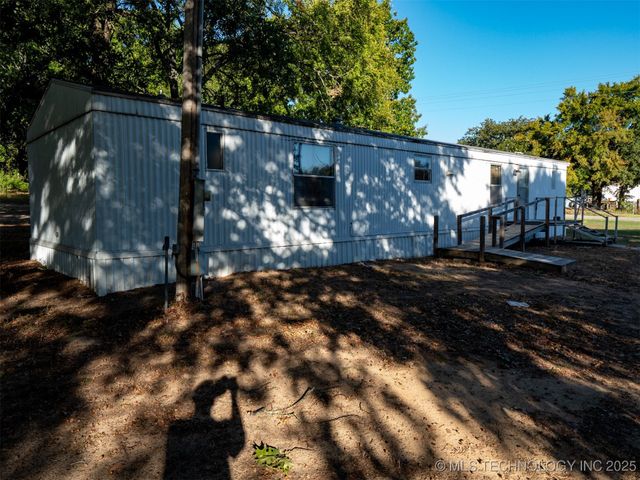 11137 Snell, Kingston, OK 73439