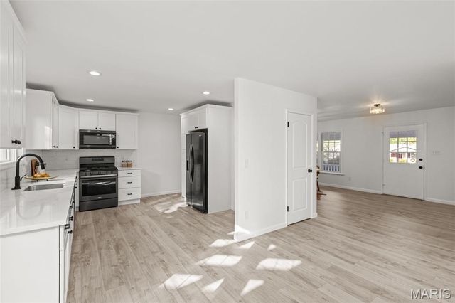 1433 Glenlea Drive, Maryland Heights, MO 63043