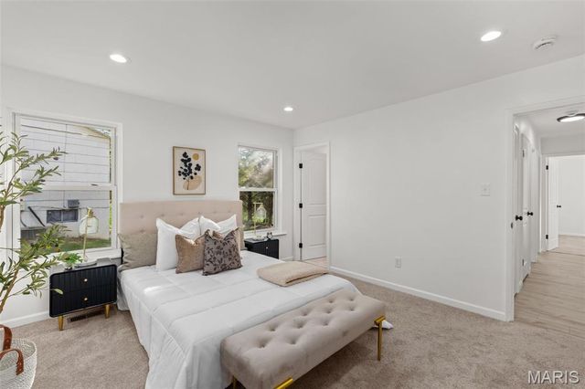 1433 Glenlea Drive, Maryland Heights, MO 63043