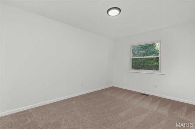 1433 Glenlea Drive, Maryland Heights, MO 63043
