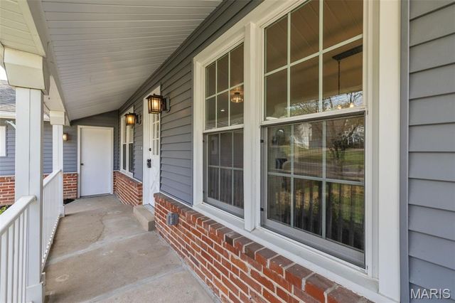 1433 Glenlea Drive, Maryland Heights, MO 63043