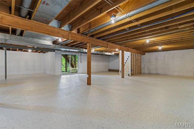 1433 Glenlea Drive, Maryland Heights, MO 63043