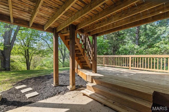 1433 Glenlea Drive, Maryland Heights, MO 63043