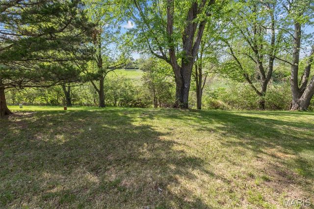 1433 Glenlea Drive, Maryland Heights, MO 63043