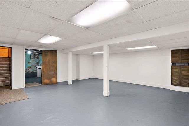 11781 8th Avenue NW, Grand Rapids, MI 49534