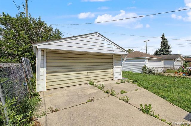 5485 Steadman Street, Dearborn, MI 48126