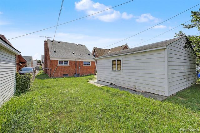 5485 Steadman Street, Dearborn, MI 48126