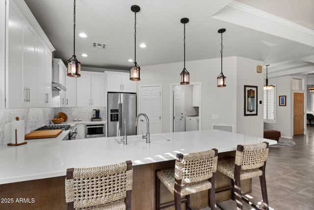 6745 S Bedford Court, Chandler, AZ 85249