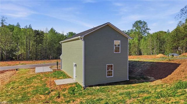 1655 Stone Hill Court, Winston-salem, NC 27105