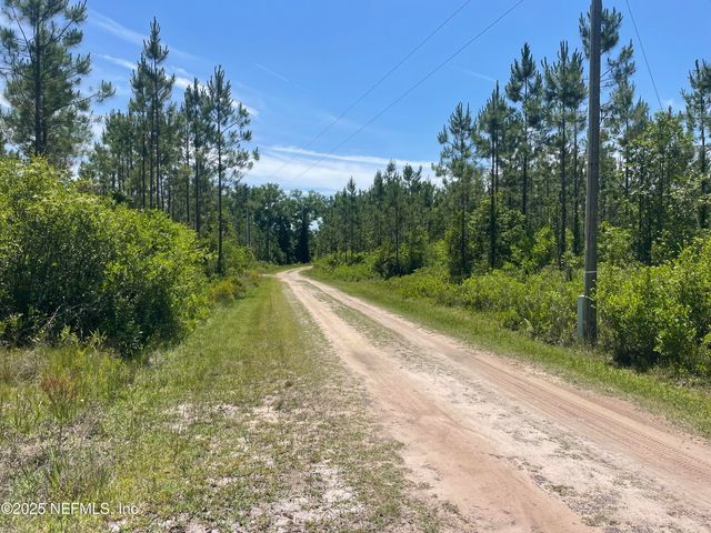 4370 RUNAWAY COVE Road, Hilliard, FL 32046