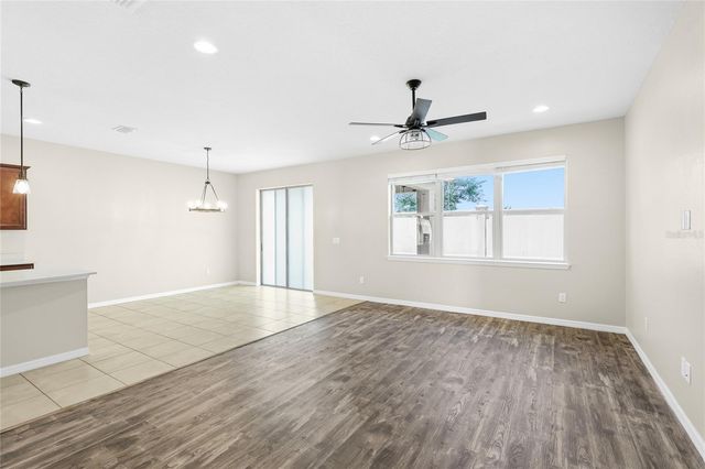 6574 KENAVA LOOP, Palmetto, FL 34221