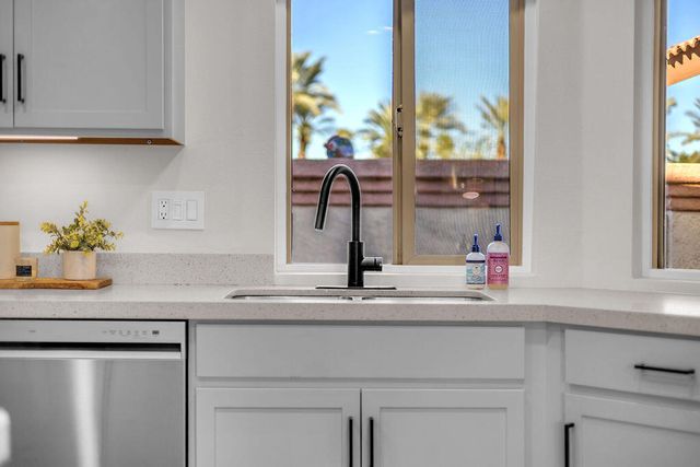 42014 Sand Dune Drive, Palm Desert, CA 92211