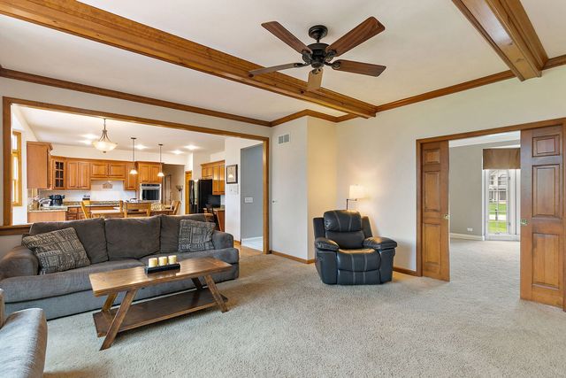 4N128 ARBOR CREEK Road, St. Charles, IL 60175