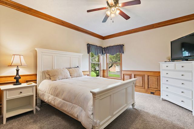 4N128 ARBOR CREEK Road, St. Charles, IL 60175