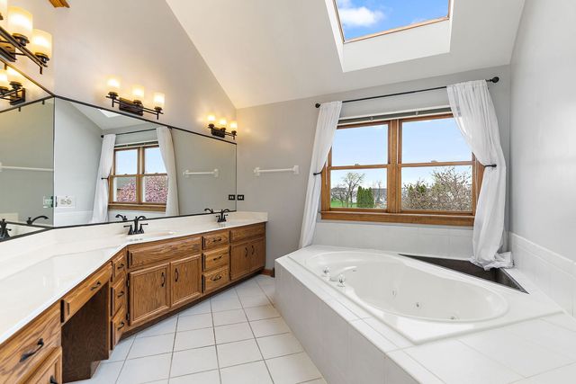 4N128 ARBOR CREEK Road, St. Charles, IL 60175