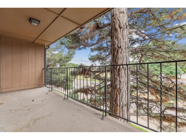 1872 Robb St, Lakewood, CO 80215