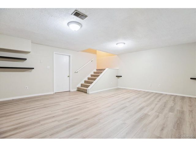 1872 Robb St, Lakewood, CO 80215