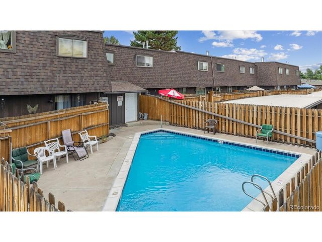 1872 Robb St, Lakewood, CO 80215