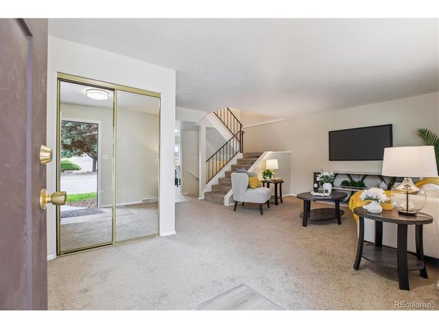 1872 Robb St, Lakewood, CO 80215