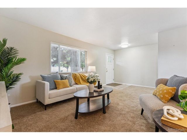 1872 Robb St, Lakewood, CO 80215