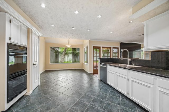 1607 Beaconshire Road, Houston, TX 77077