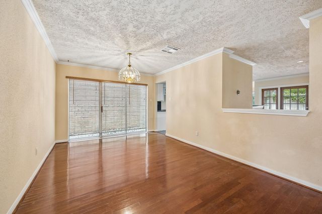 1607 Beaconshire Road, Houston, TX 77077