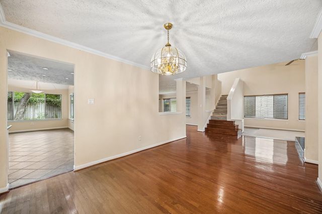 1607 Beaconshire Road, Houston, TX 77077