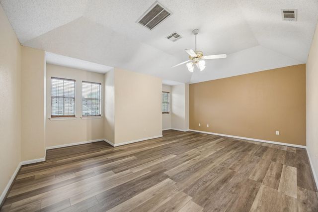 1607 Beaconshire Road, Houston, TX 77077