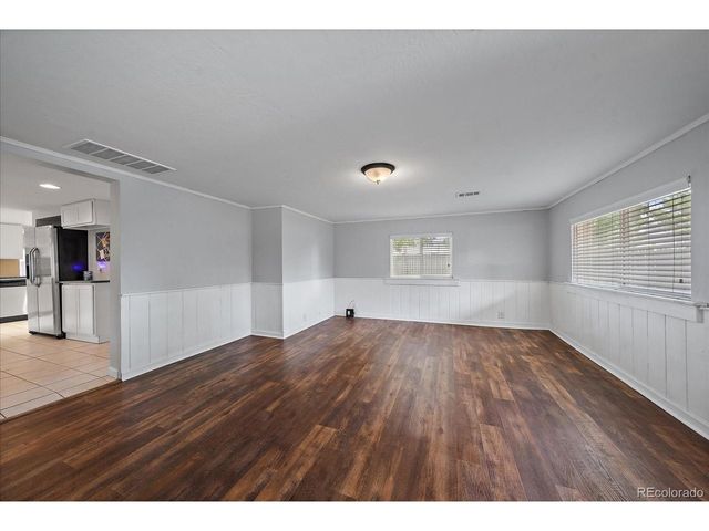 2001 W Wesley Ave, Englewood, CO 80110
