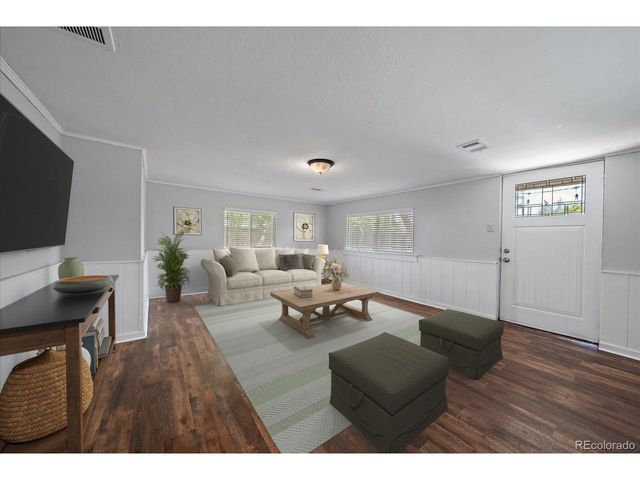 2001 W Wesley Ave, Englewood, CO 80110