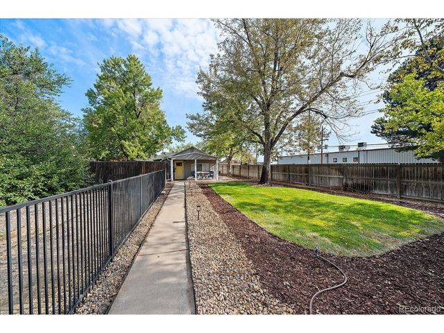 2001 W Wesley Ave, Englewood, CO 80110