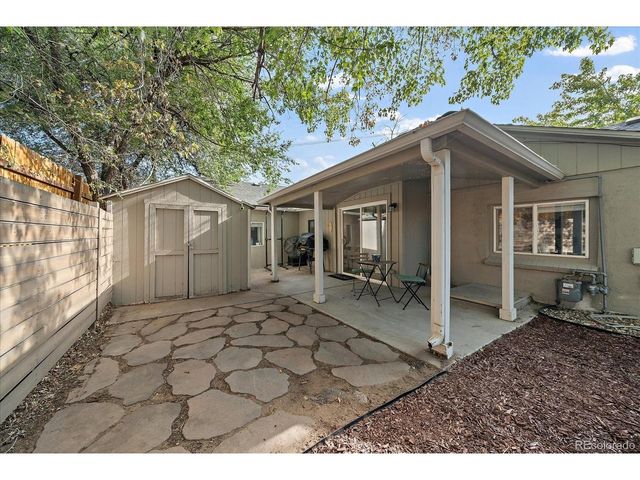 2001 W Wesley Ave, Englewood, CO 80110